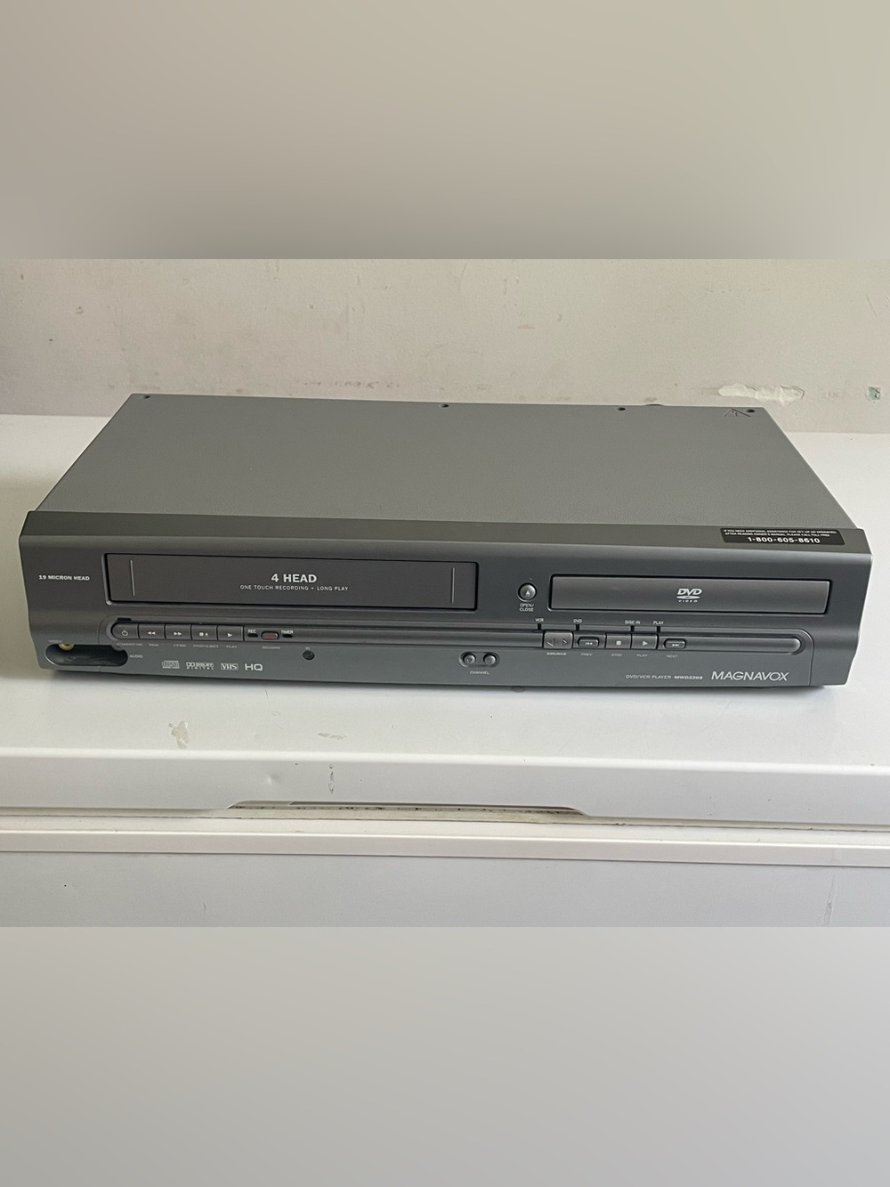Magnavox MWD2205 DVD / VCR Combo SOLD SOLD DO NOT BUY
